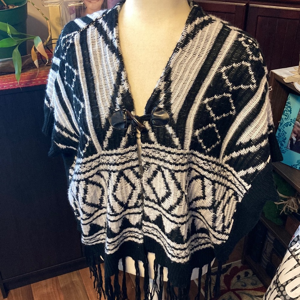 Miss me girls Shaw size L